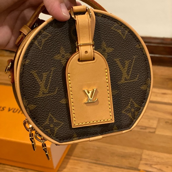 Louis Vutton Mini Boite Chapeu purse, dust bag and box - Picture 2 of 5